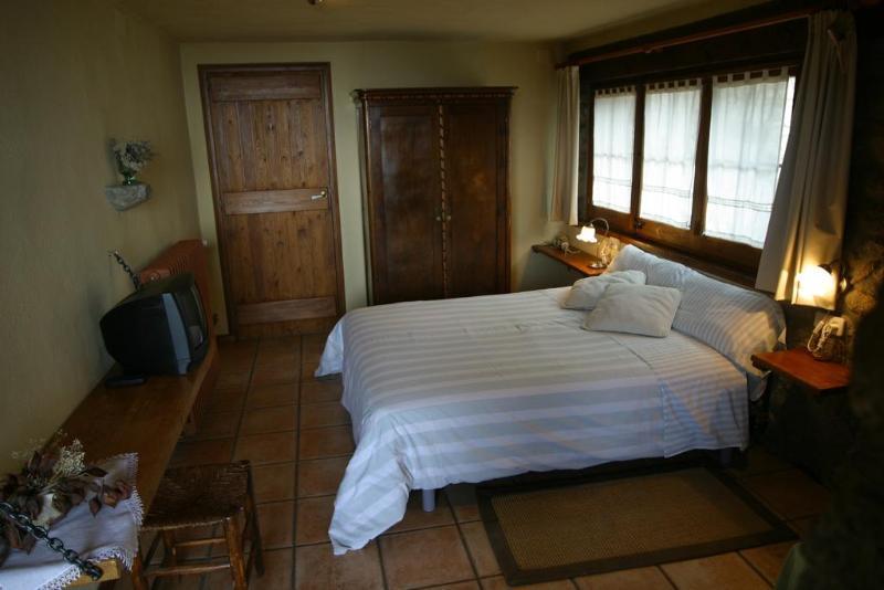 Hotel Cal Rei De Tallo Bellver De Cerdanya Exterior photo